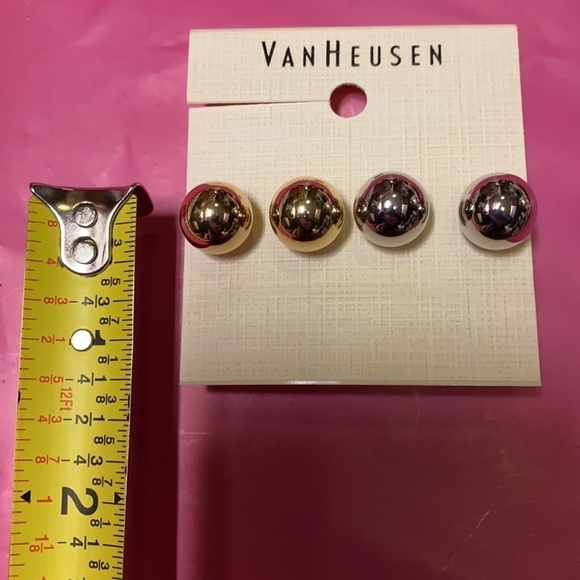 3/$20. Van Heusen Earrings - Picture 5 of 7